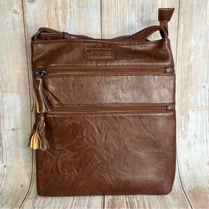 NEW Rofozzi "Lea" VEGAN LEATHER Adjustable Crossbody Slim Profile Purse / Bag